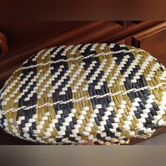 Zara Rafia/Cotton/Linen Woven Two Handled Bucket Bag with Shoulder Chain - Picture 5 of 8